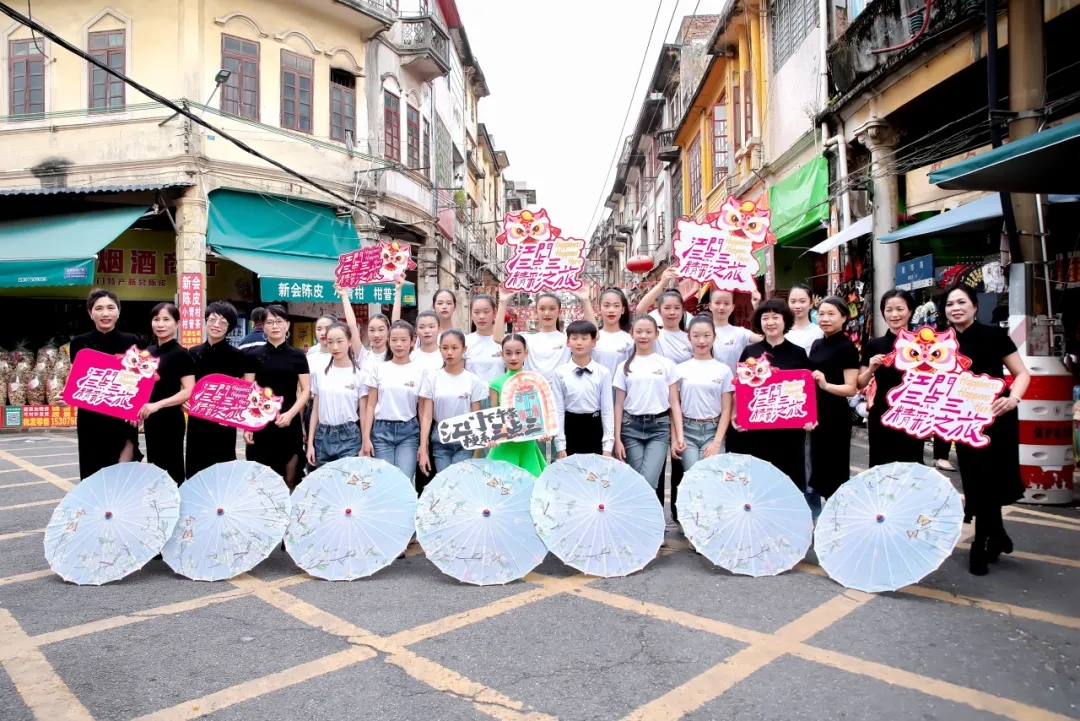 墟街有戏 | 这场青春风暴席卷墟街